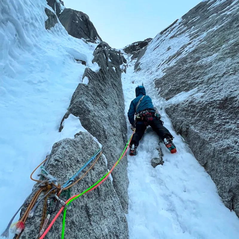 Mixed climbing on frozen gullies and rocky ridges above Chamonix