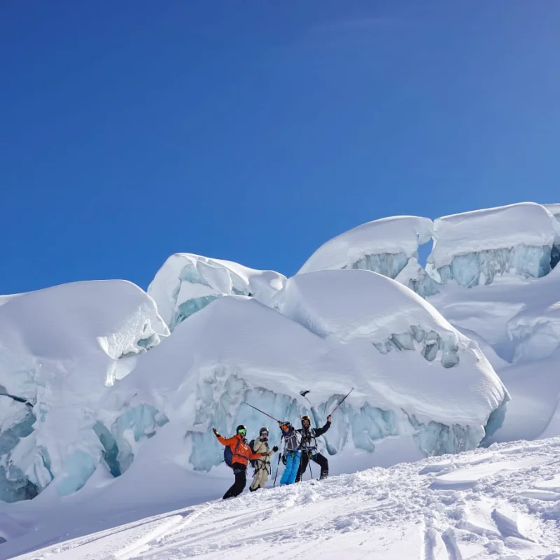 Group skiing the classic Vallée Blanche route from Aiguille du Midi